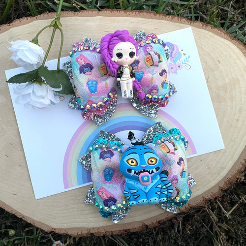 Demon Hunters Purple Girl and Friend