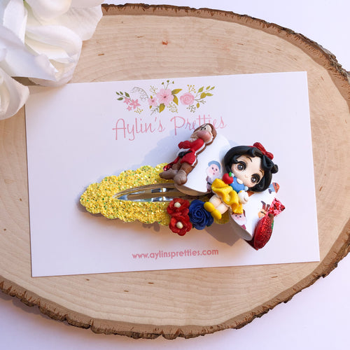 Apple 🍎 Princess Clip