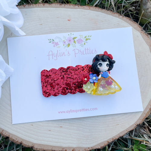 Apple Princess Shaker Clip