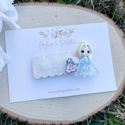 White Hair Snow Princess Shaker Clip